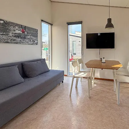 Дом отдыха 2 Bedroom Awesome In Вайен