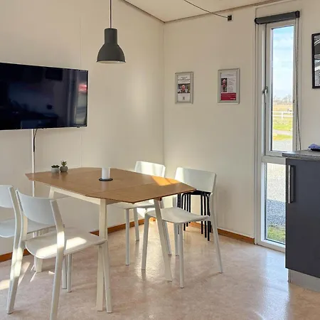 Дом отдыха 2 Bedroom Awesome In Вайен