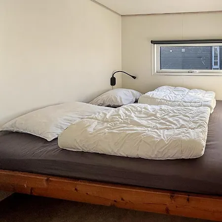 Дом отдыха 2 Bedroom Awesome In Вайен